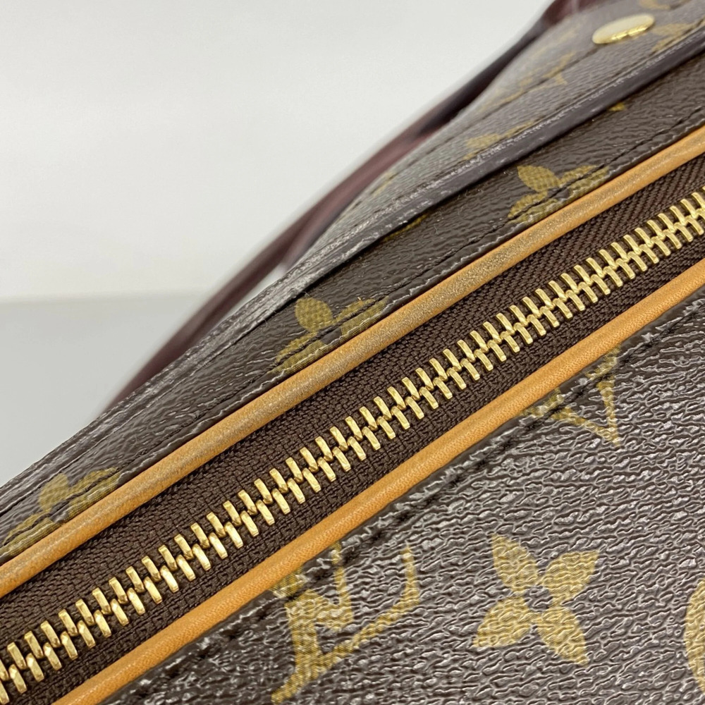 LOUIS VUITTON Brown Monogram Shoulder Bag - Picture 7 of 10